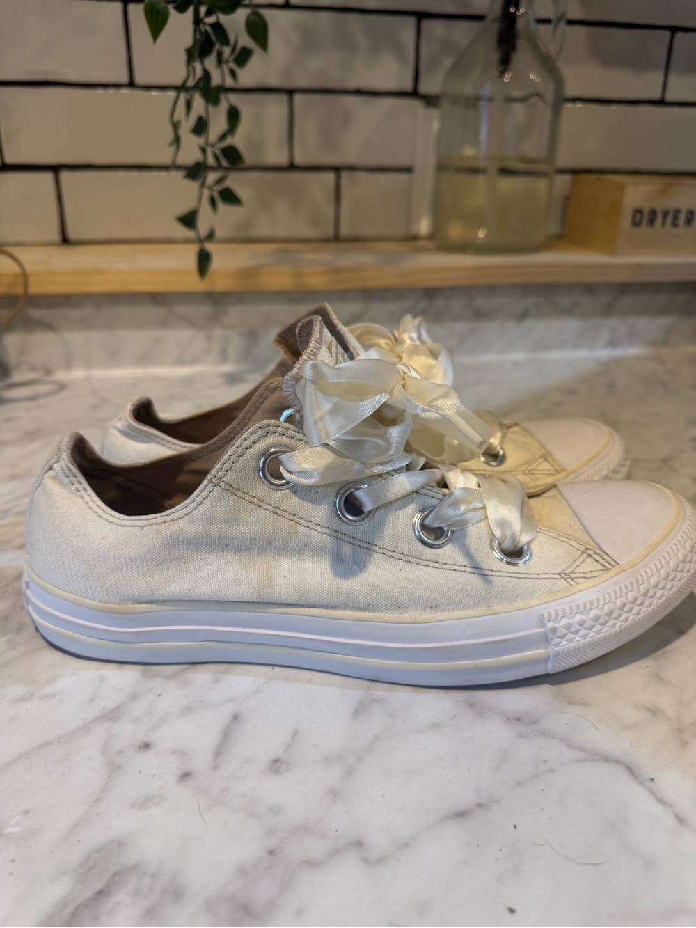 Converse Cream Canvas Low-Top Sneakers with Satin Ribbon Laces